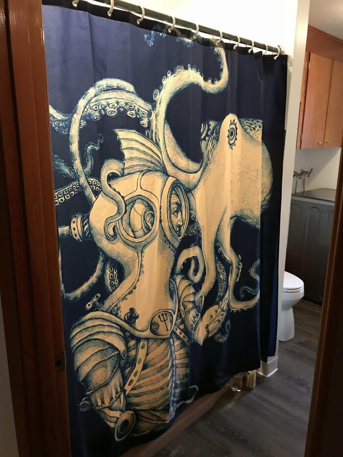 40 Images That Demonstrate How Shower Curtains Can Elevate the Look of