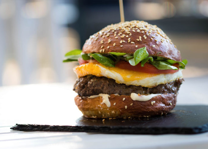 He should've just paid for the burger and walked out.