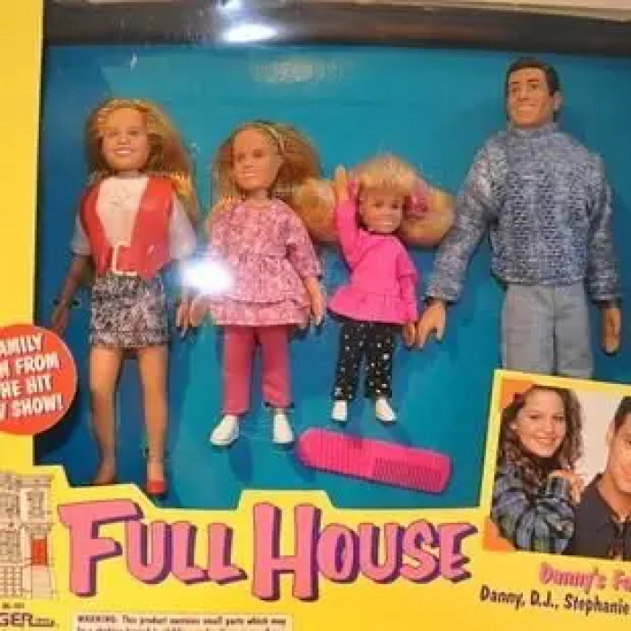 32. This Full House doll set was the perfect way to pass the time