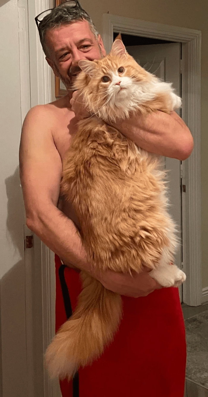 6. He'll charm you with those innocent eyes.