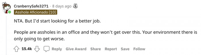 Redditors advise OP to find a better job