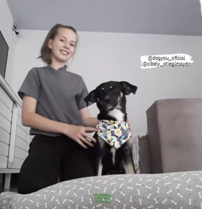 The kind-hearted girl was later identified as Cibley Stiegelmair, a 12-year-old who truly embodied the saying that heroes come in all sizes.