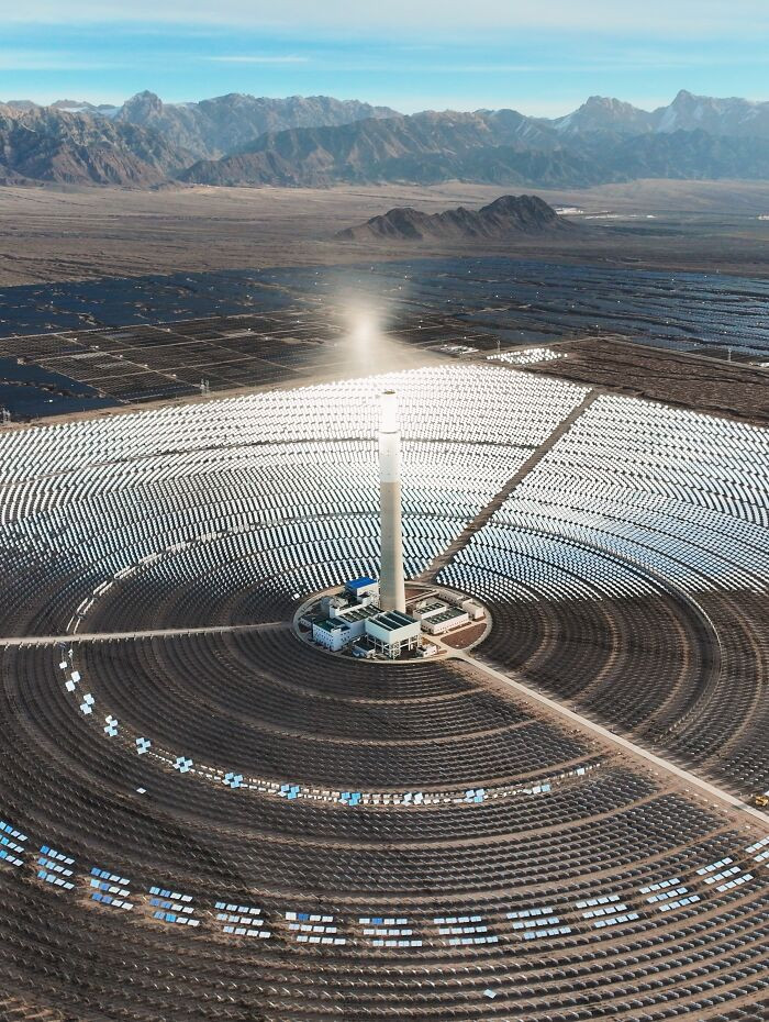 “Tower Molten Salt Energy Storage Solar Thermal Power Station” By Zhang Tianyao