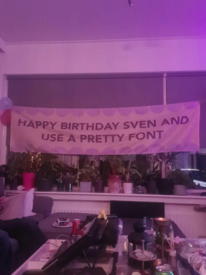 5. The designer is lacking some brain cells.