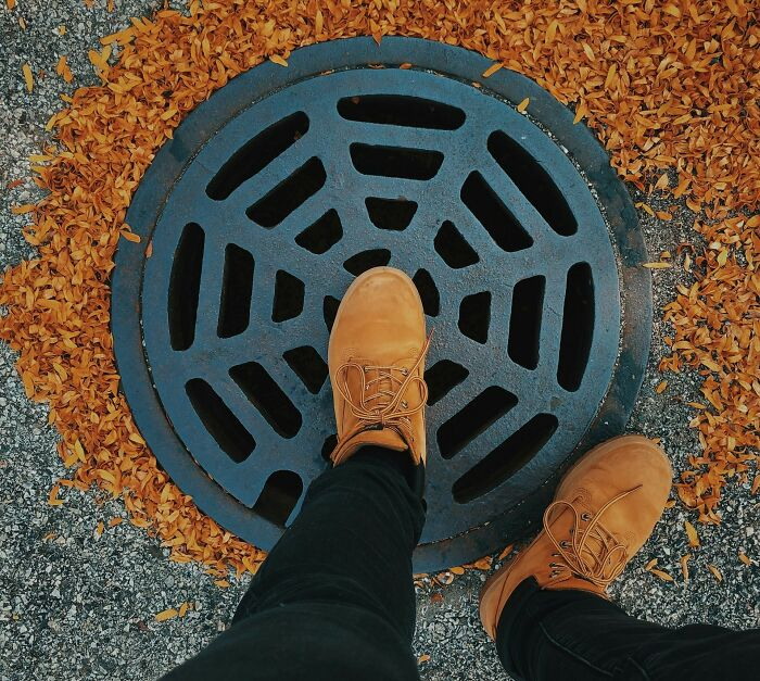 23. Climbing into an unventilated manhole can kill you in seconds and you wouldn't even know anything was seriously wrong.