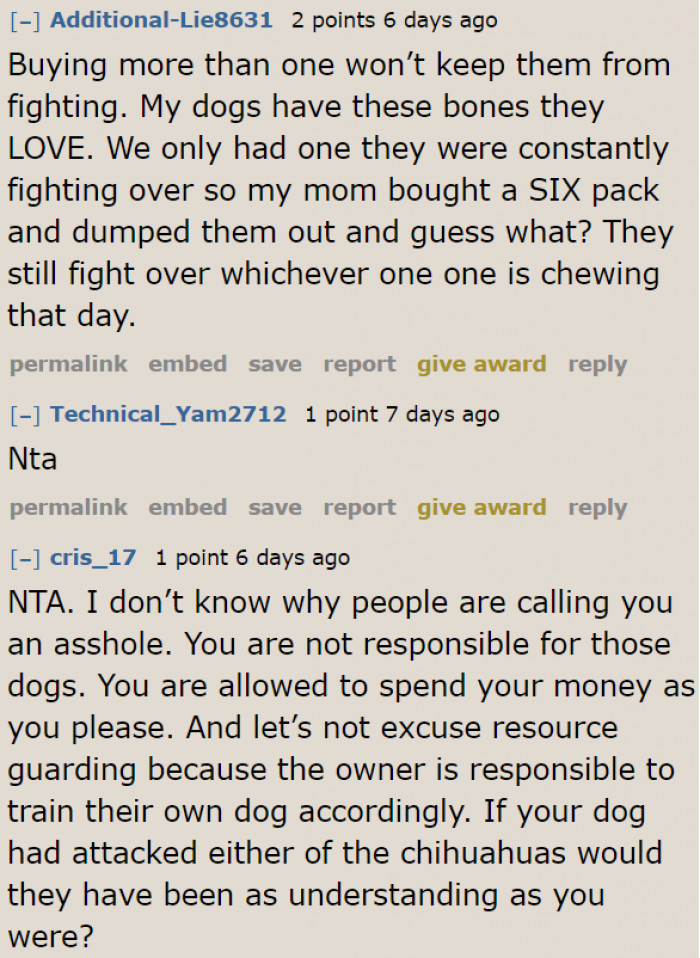 In some cases, giving all the dogs treats doesn't prevent the fight.