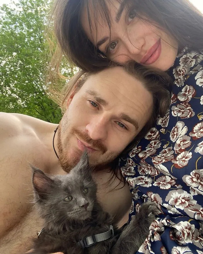 Vincent has more than 800k followers on Instagram and TikTok combined! But nobody loves the celebrity feline more than his parents, Andrey and Anastasia.