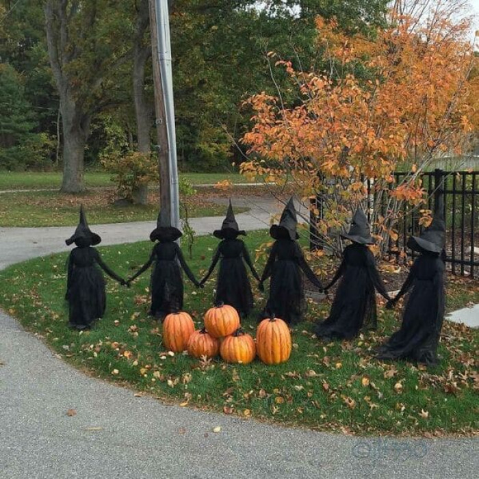 Here Are 30 Of The Best And Most Creative Halloween Decorations In 2022