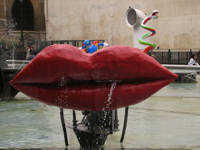 27. Puffy Fake Lips