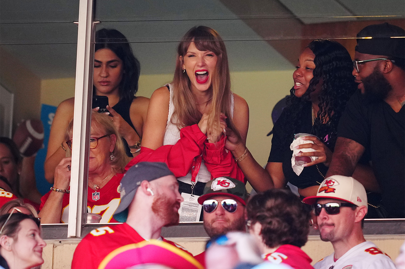 By September, Taylor had attended a bunch of Travis's games, and the romance rumors had begun to swirl.