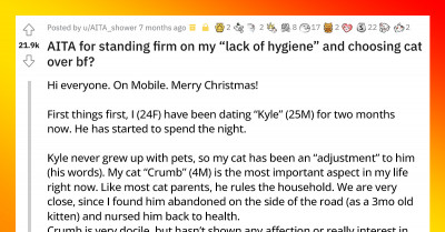 Guy Finds His Girlfriend’s Relationship With Her Cat Disgusting And Gets Dumped After Confronting Her