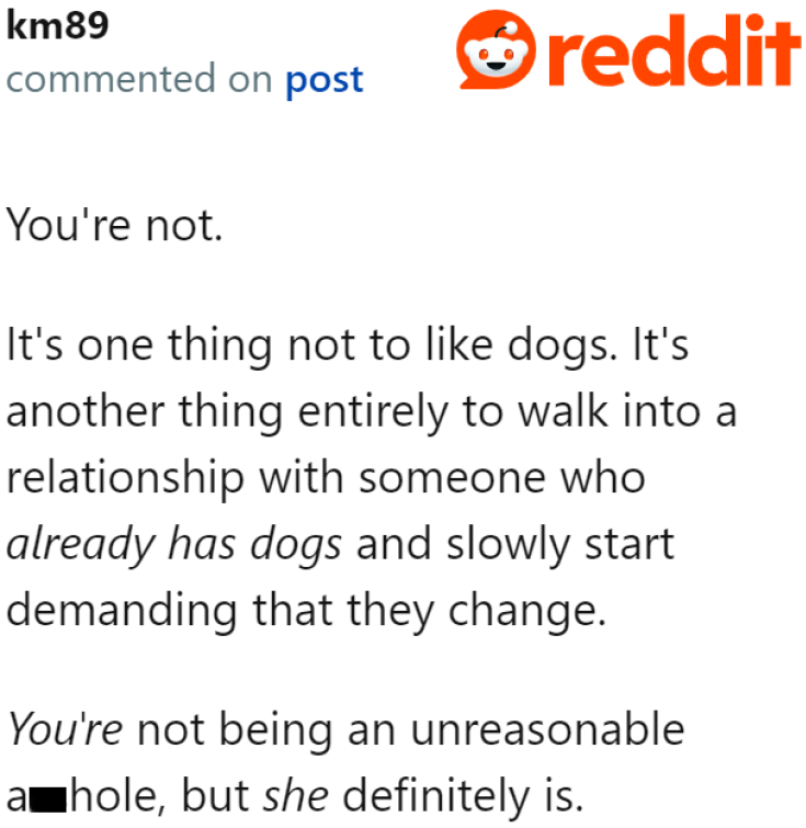 Why did the girlfriend decide to be in a relationship with the OP when she isn't fond of dogs?