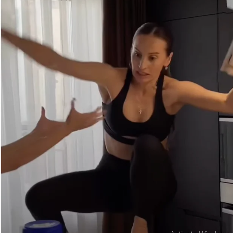 Russian influencer Mariana Vasiuc decided to take part in the challenge and shared the results with her followers on Instagram