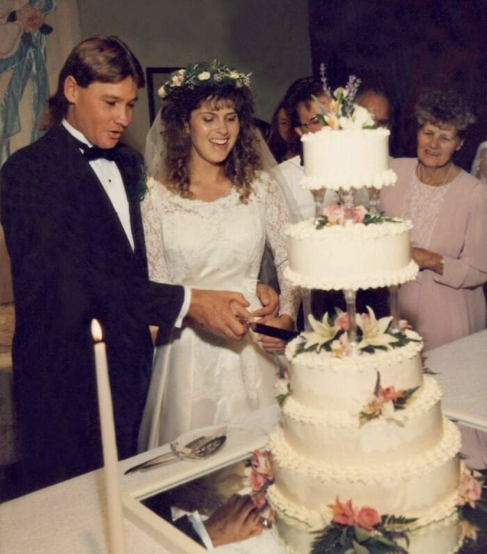 5. Steve and Terri Irwin on their wedding day in 1992