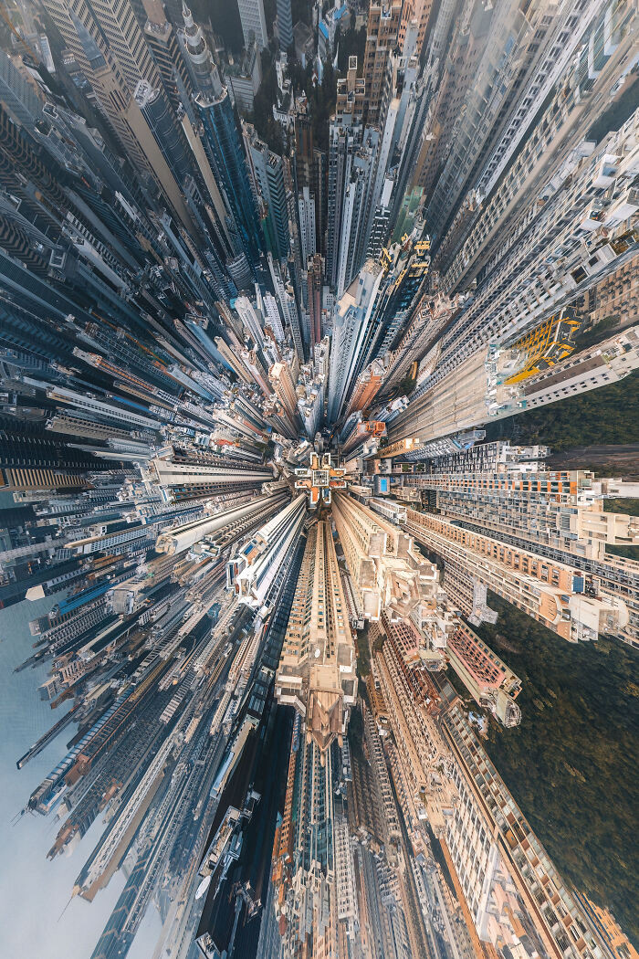 “Cage Of Ten Thousand Arrows” By 魏壮涛