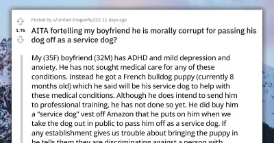 Redditor Calls Out Her Boyfriend For Buying A Vest Online And Passing His Dog Off As A Service Dog