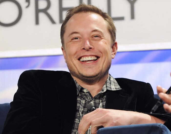 Elon Musk recently decided to sell Twitter 