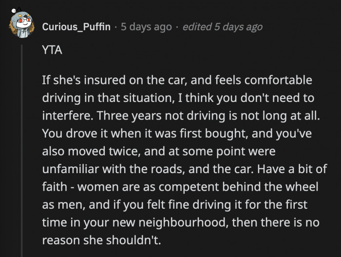 A commenter implied it was OP who was sexist for assuming his girlfriend can't drive when she herself said she could