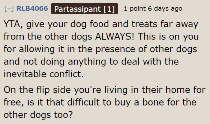 Another Redditor thinks he's in the wrong.